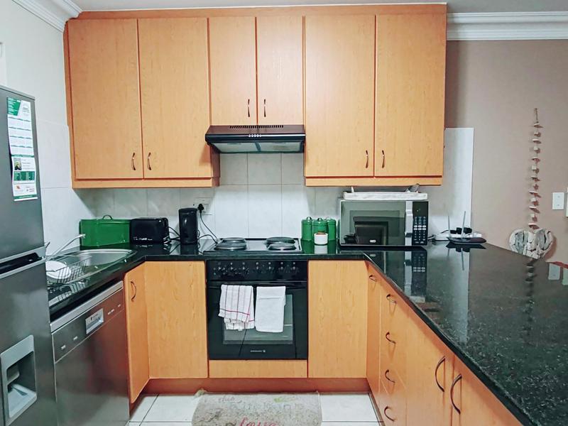 To Let 2 Bedroom Property for Rent in Bloubergstrand Western Cape